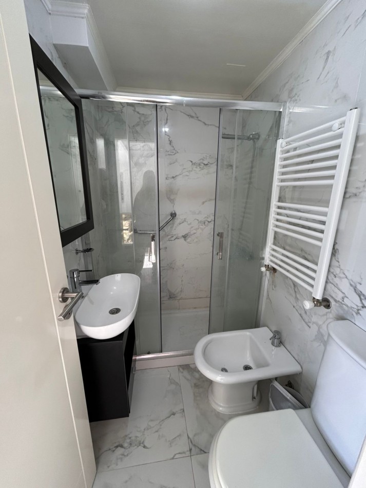 VENTA DEPARTAMENTO 2 AMBIENTES CON COCHERA MAIPU Y SALTA 