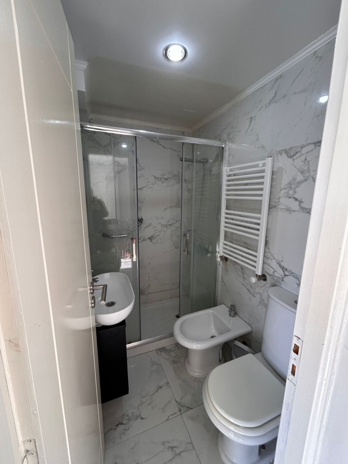 VENTA DEPARTAMENTO 2 AMBIENTES CON COCHERA MAIPU Y SALTA 