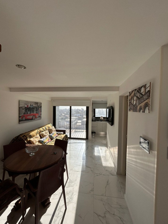 VENTA DEPARTAMENTO 2 AMBIENTES CON COCHERA MAIPU Y SALTA 