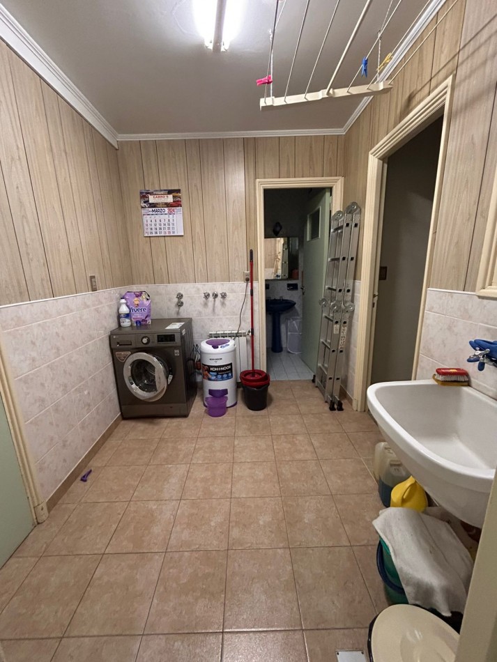 EXCELENTE DEPARTAMENTO DE 3 AMBIENTES CON DEPENDENCIA DE SERVICIO Y COCHERA- ZONA TORREON- VISTA PLENA AL  MAR