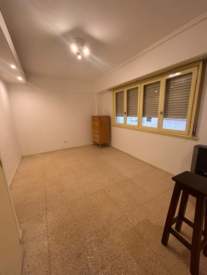 VENTA DEPARTAMENTO DE 2 AMBIENTES EN CORRIENTES Y BOLIVAR 