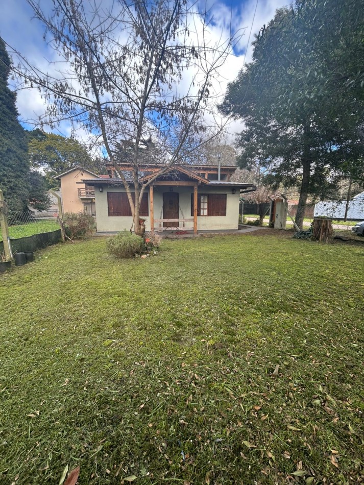 VENTA CASA DE 3 AMBIENTES EN LOS NARANJOS AL 3900