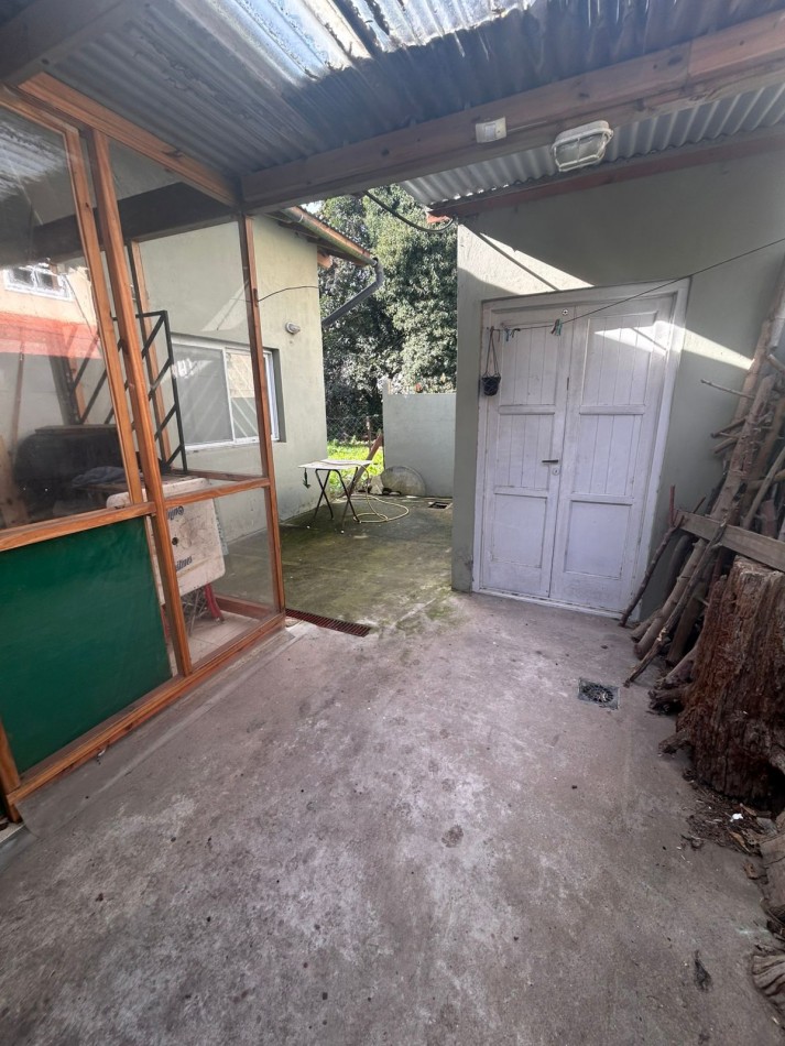 VENTA CASA DE 3 AMBIENTES EN LOS NARANJOS AL 3900