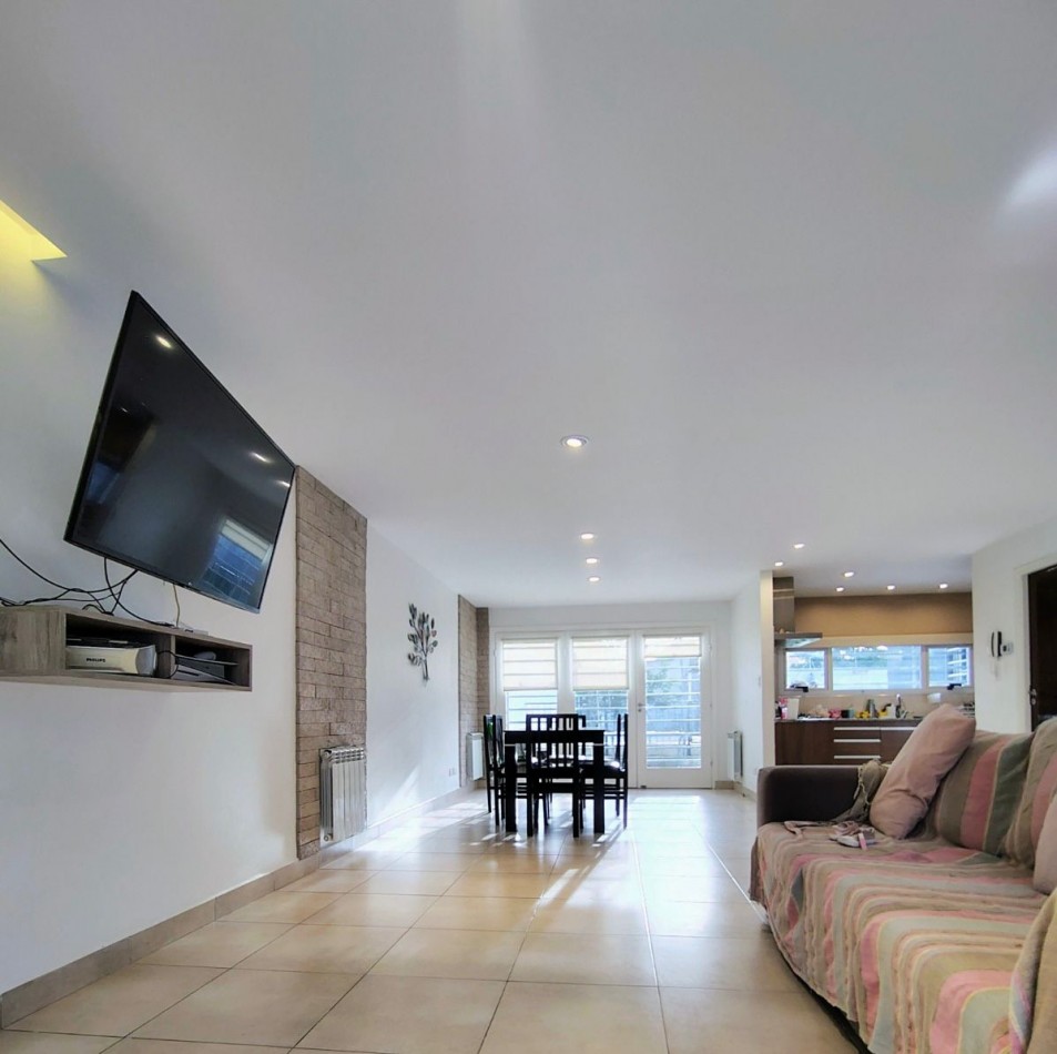 VENTA CASA DE 4 AMBIENTES A ESTRENAR EN DON BOSCO Y SANTA CRUZ 