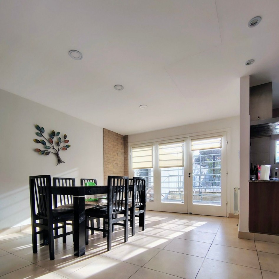 VENTA CASA DE 4 AMBIENTES A ESTRENAR EN DON BOSCO Y SANTA CRUZ 