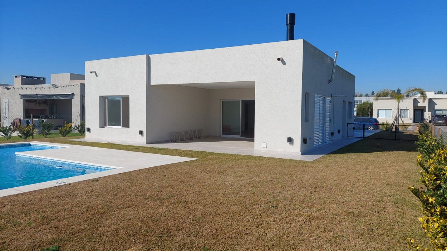 CASA EN VENTA EN EL BARRIO PRIVADO SAN FELIPE (EZEIZA- 4 AMBIENTES