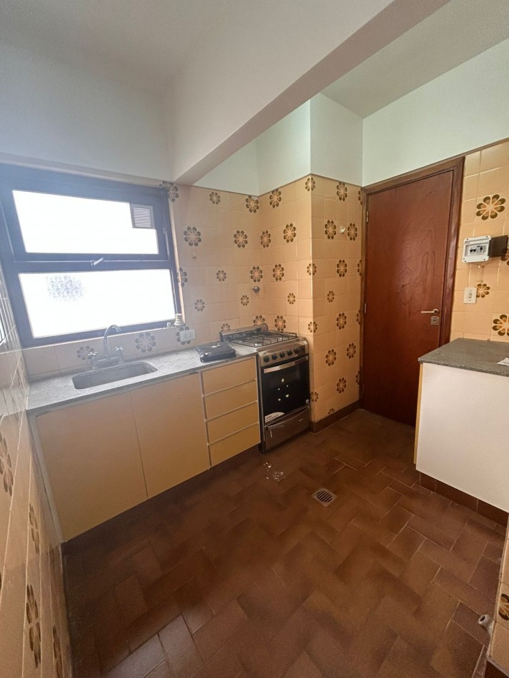 VENTA DEPARTAMENTO DE 2 AMBIENTES EN 11 DE SEPTIEMBRE E INDEPENDENCIA 