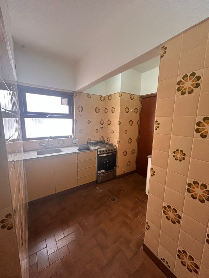 VENTA DEPARTAMENTO DE 2 AMBIENTES EN 11 DE SEPTIEMBRE E INDEPENDENCIA 