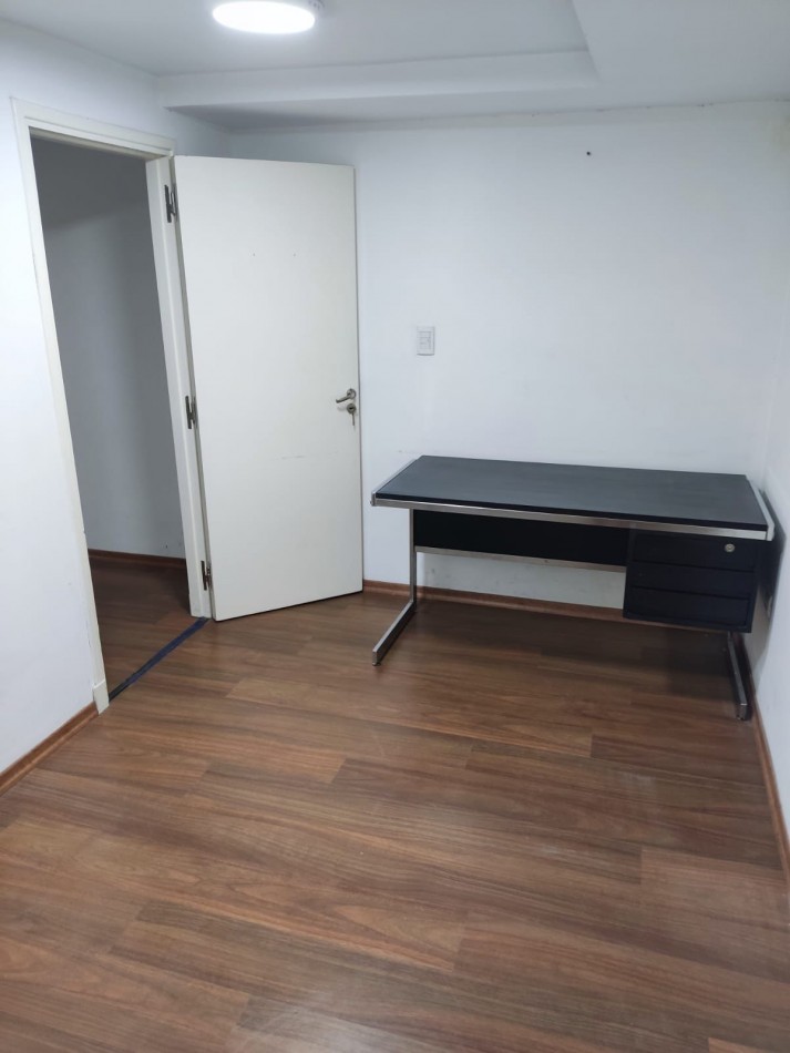 VENTA LOCAL DE 100 METROS EN SALTA Y 9 DE JULIO