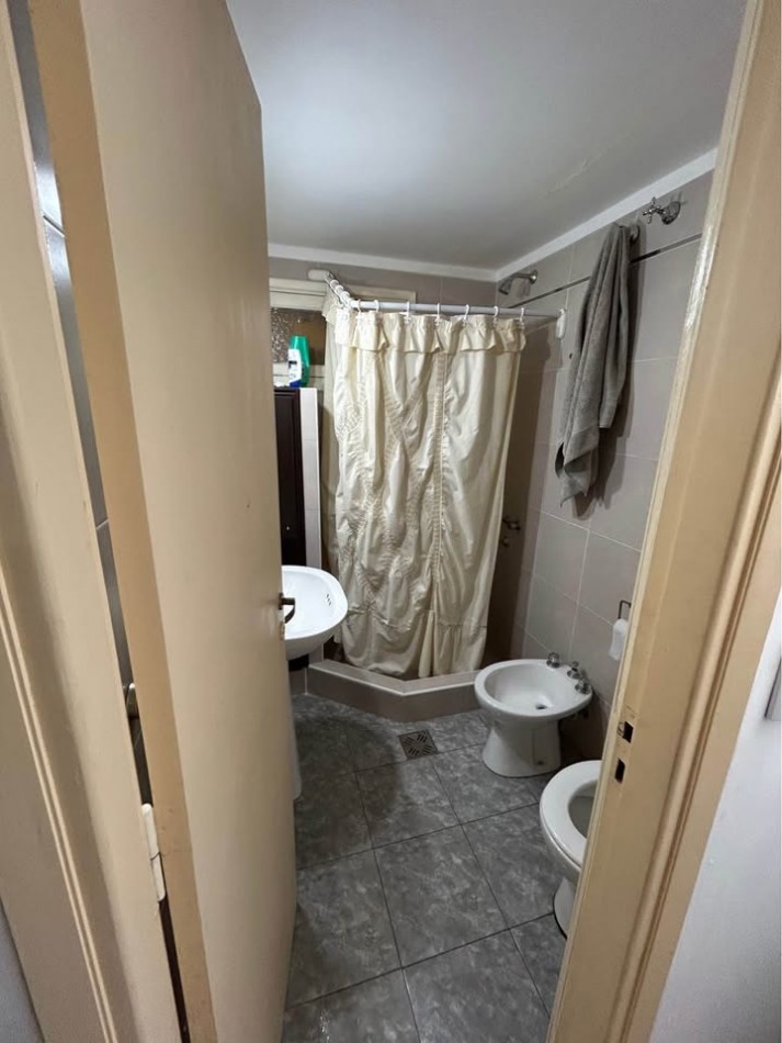 VENTA CASA DE 3 AMBIENTES EN PH  EN FRANGUELLI AL 5000 A 1 CUADRA DEL PARQUE CAMET 