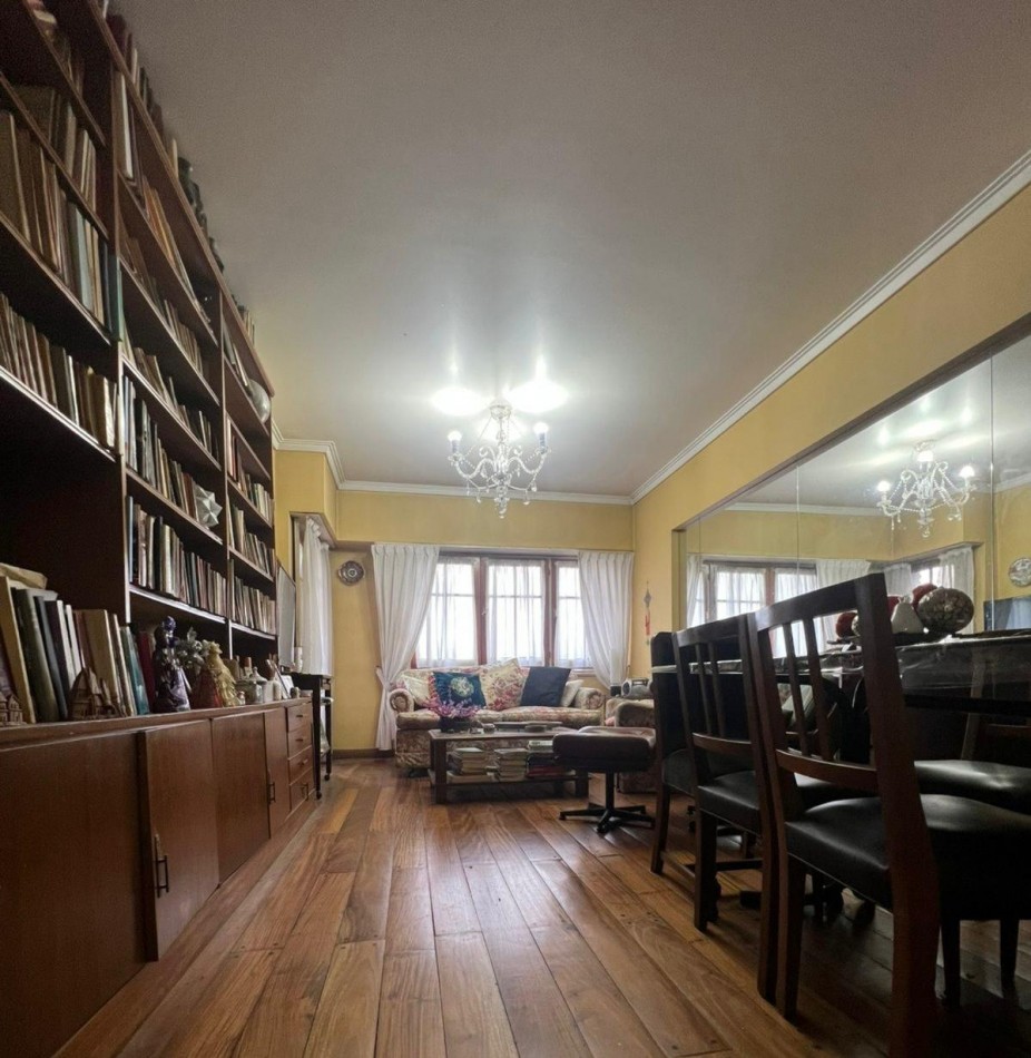  VENTA DEPARTAMENTO DE 4 AMBIENTES - SEMIPISO CON BALCON Y DEPENDENCIA A METROS DE PLAZA MITRE