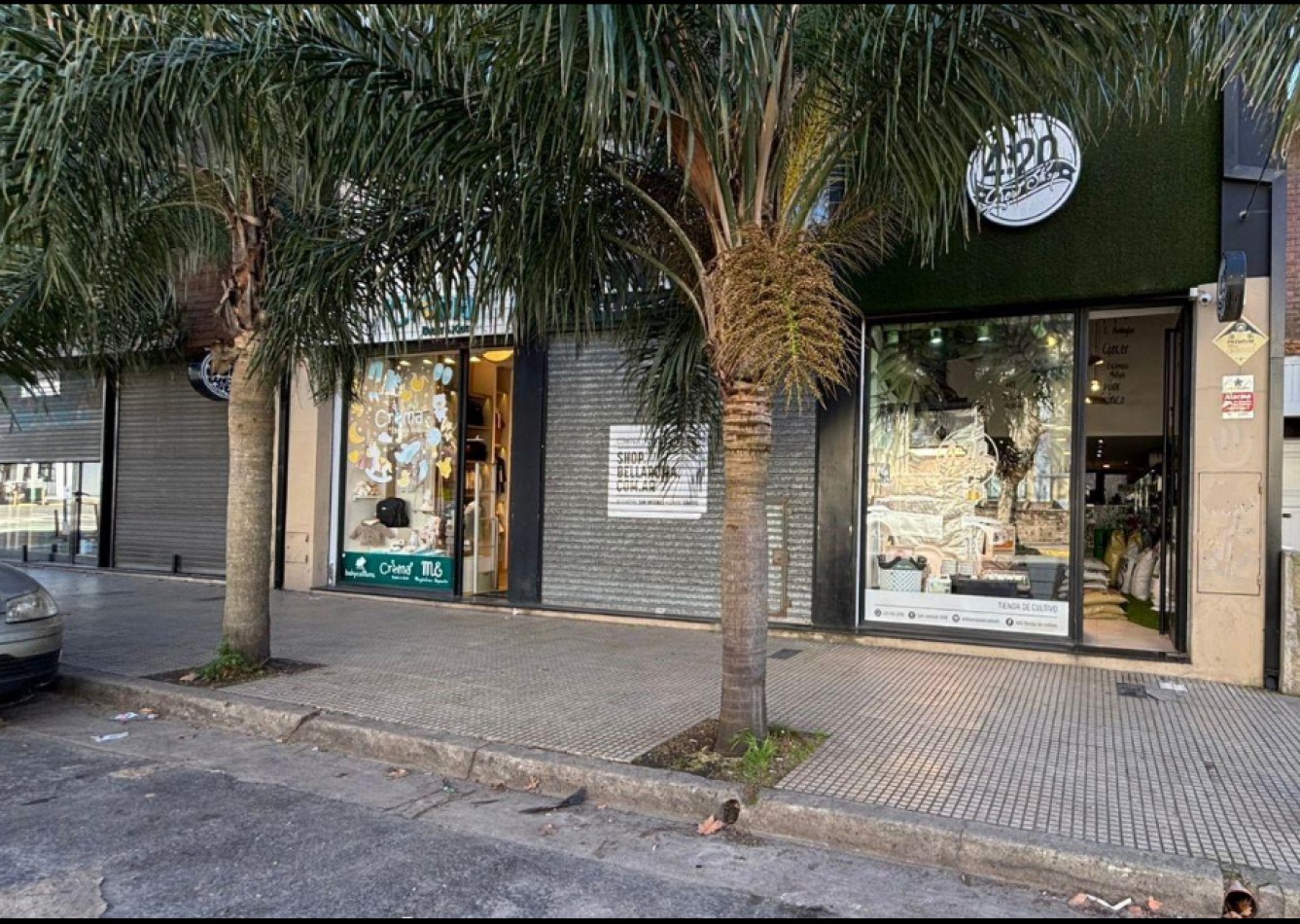 VENTA LOCALES EN SAN LORENZO Y GUEMES 
