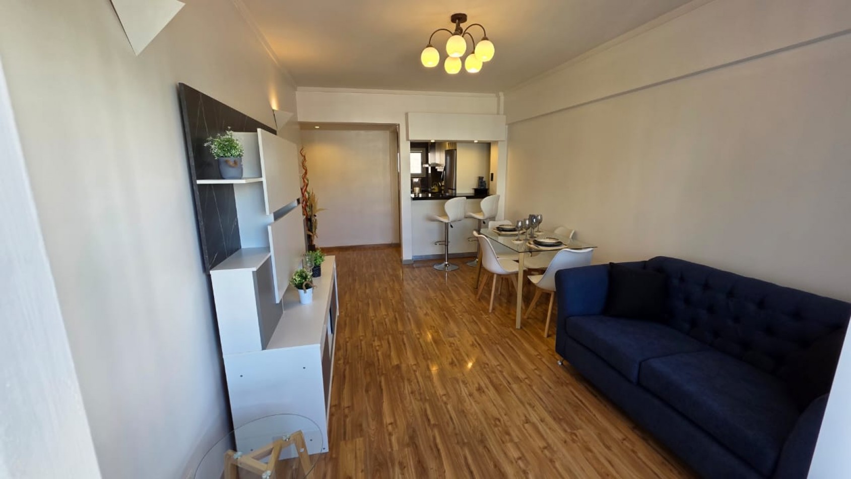 VENDO EXCELENTE 3 AMBIENTES. PLAZA MITRE- CON COCHERA