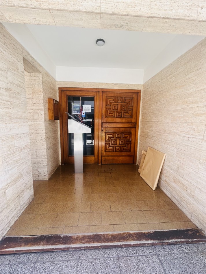 VENTA DEPARTAMENTO DE 2 AMBIENTES EN LA RIOJA Y LIBERTAD 