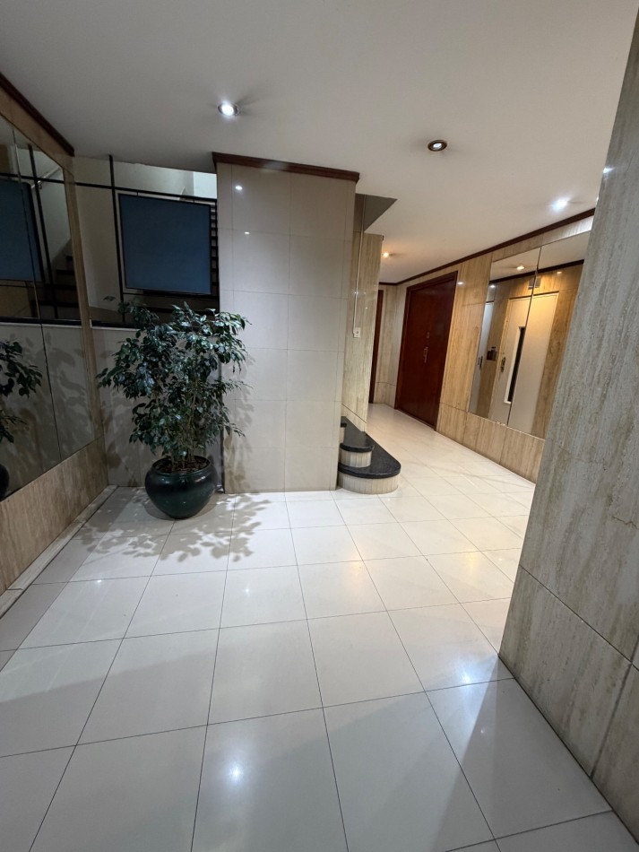 VENTA DEPARTAMENTO DE 4 AMBIENTES EN LURO Y SALTA 