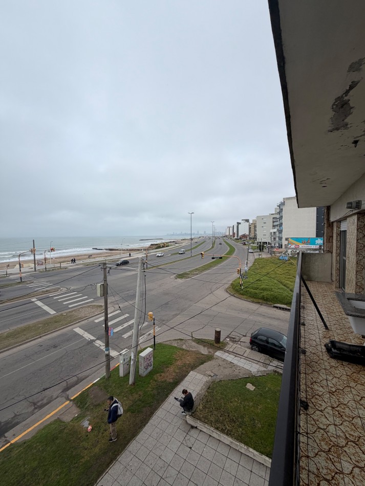 VENTA DEPARTAMENTO DE 4 AMBIENTES EN ESTRADA Y LA COSTA 