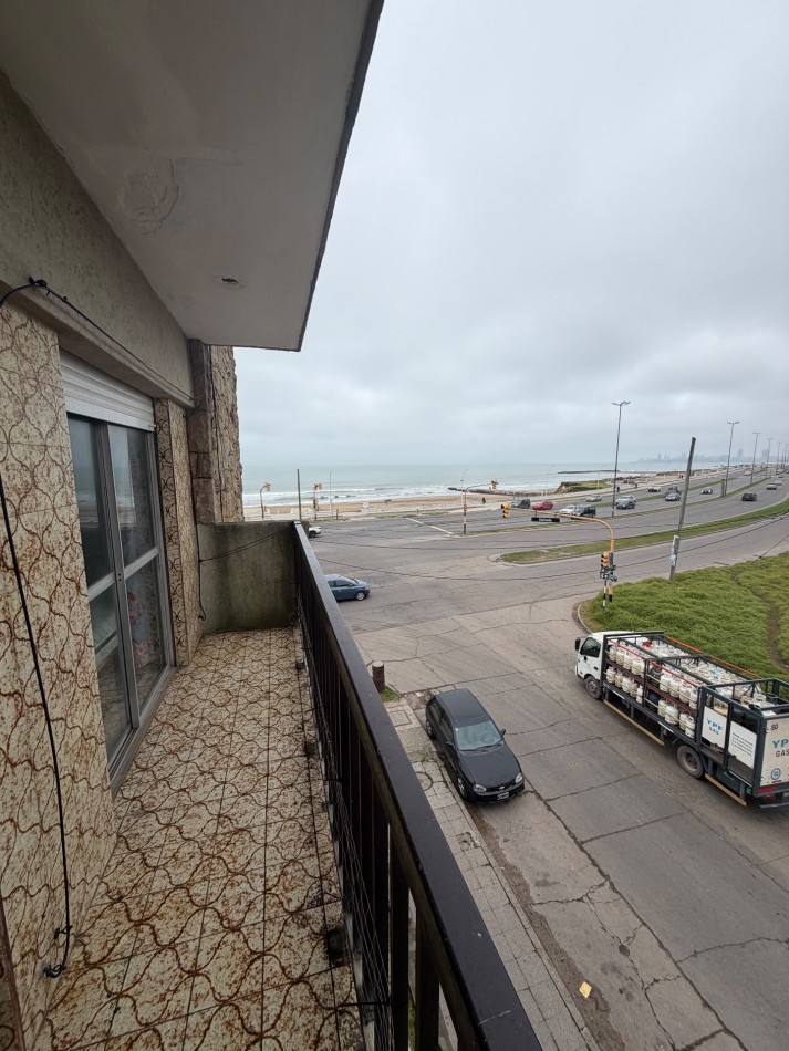 VENTA DEPARTAMENTO DE 4 AMBIENTES EN ESTRADA Y LA COSTA 