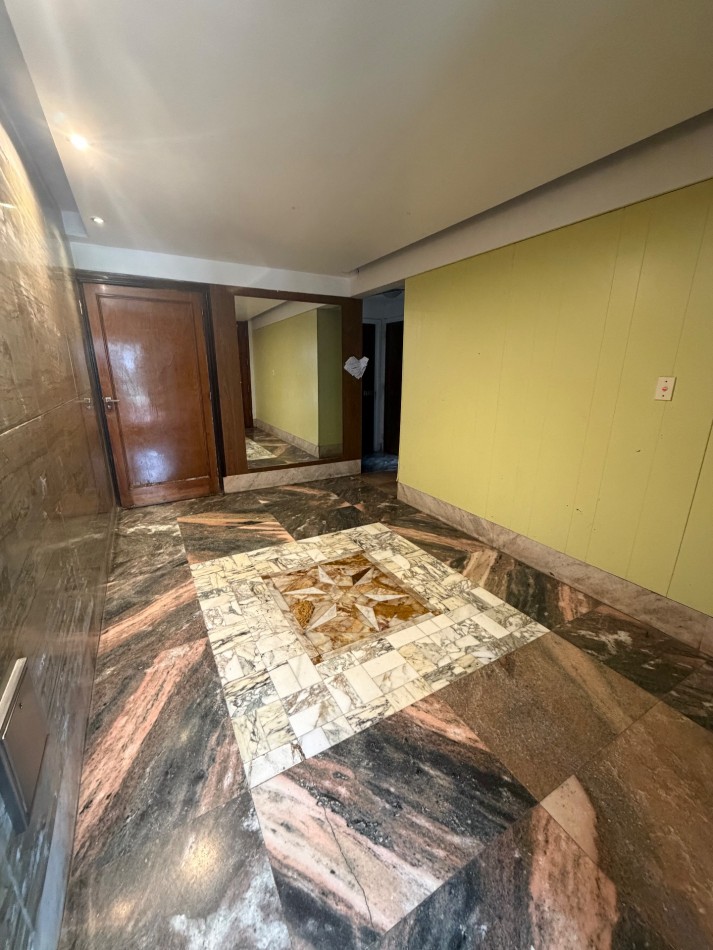 VENTA DEPARTAMENTO DE 4 AMBIENTES EN ESTRADA Y LA COSTA 