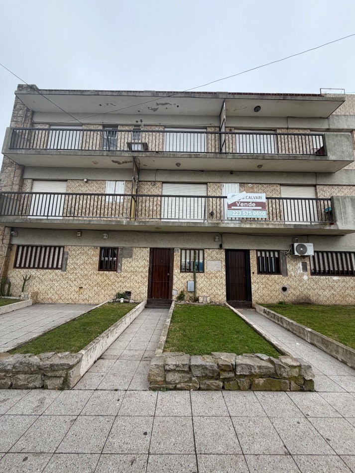 VENTA DEPARTAMENTO DE 4 AMBIENTES EN ESTRADA Y LA COSTA 