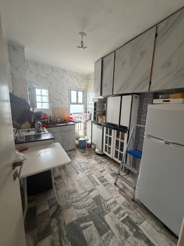 VENTA DEPARTAMENTO DE 4 AMBIENTES EN ESTRADA Y LA COSTA 