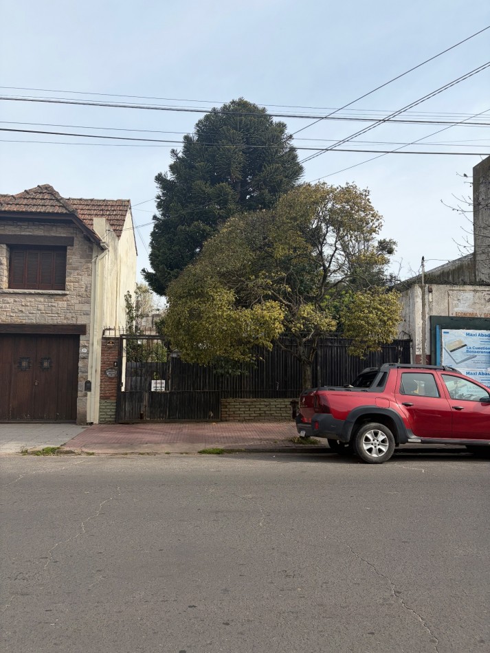 Venta lote de 380 metros en Jujuy y 3 de Febrero 