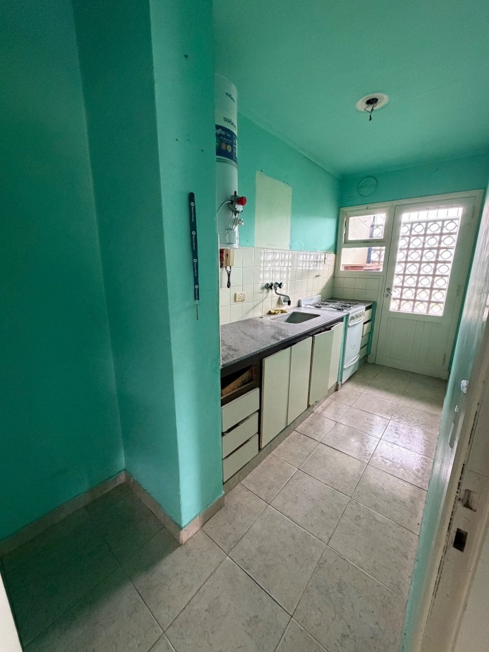 Venta departamento de 3 ambientes en Ayacucho al 7100