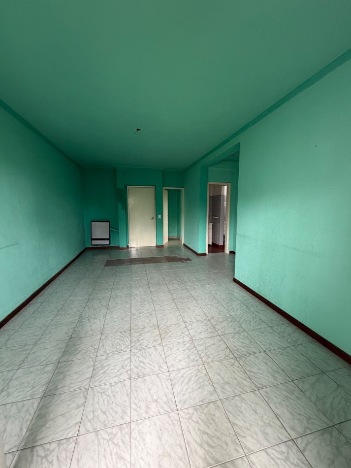 Venta departamento de 3 ambientes en Ayacucho al 7100