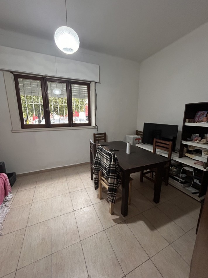 Venta PH de 2 ambientes en Funes y 25 de Mayo 