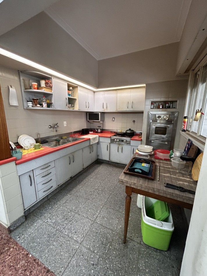 Venta Chalet de 5 ambientes en 9 de Julio y España 