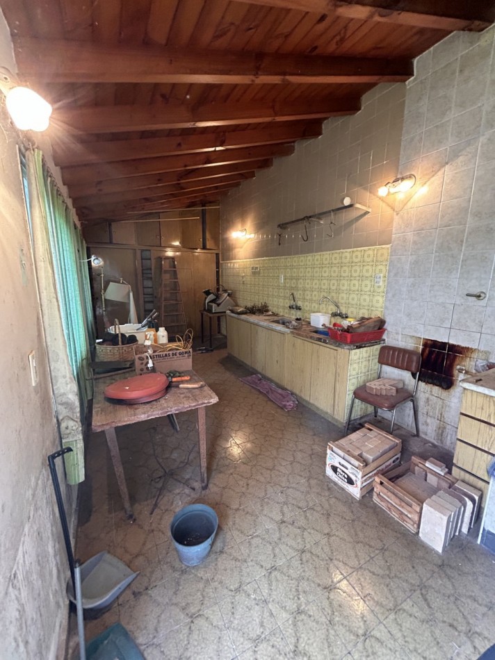 Venta Chalet de 5 ambientes en 9 de Julio y España 