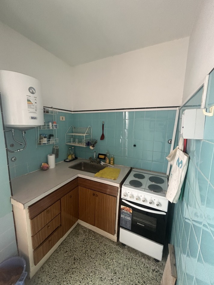 VENTA PH DE 3 AMBIENTES EN SALTA Y 3 DE FEBRERO 