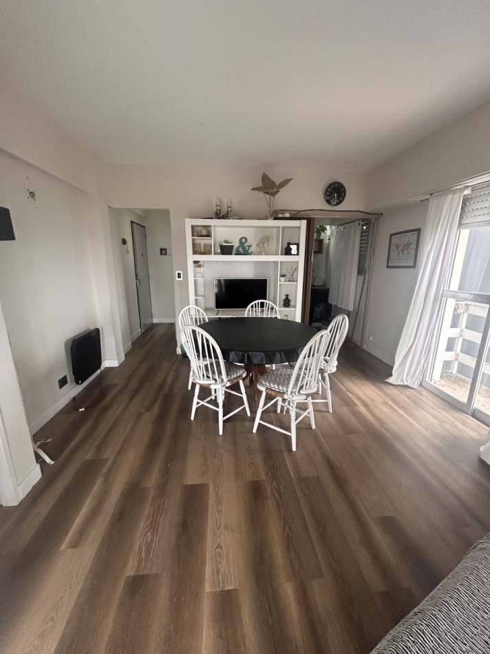 Venta departamento de 2 ambientes con vista al mar y cochera en Felix U Camet esquina Aguirre