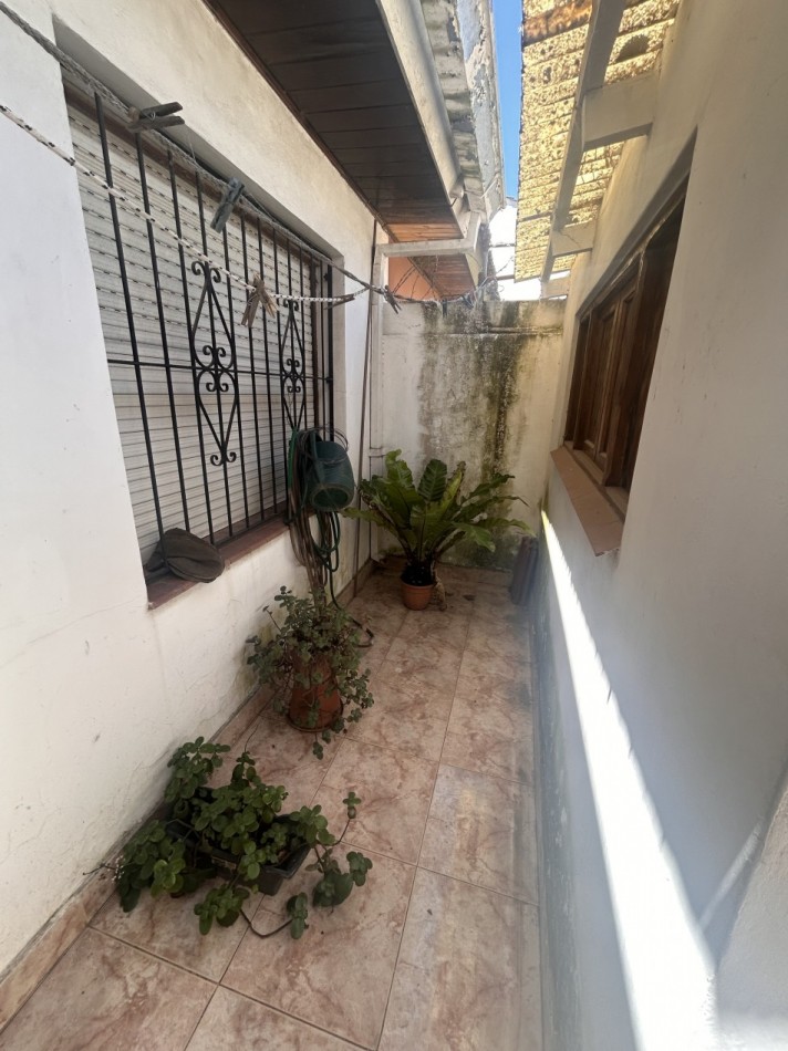 Venta casa de 3 ambientes con dependencia en Cataluña y Torres de Vera y Aragon