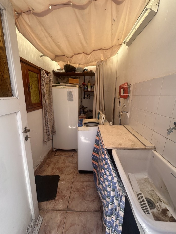 Venta casa de 3 ambientes con dependencia en Cataluña y Torres de Vera y Aragon