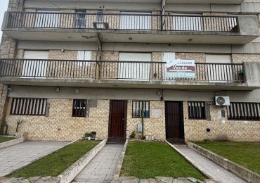 VENTA DEPARTAMENTO DE 4 AMBIENTES EN ESTRADA Y LA COSTA 